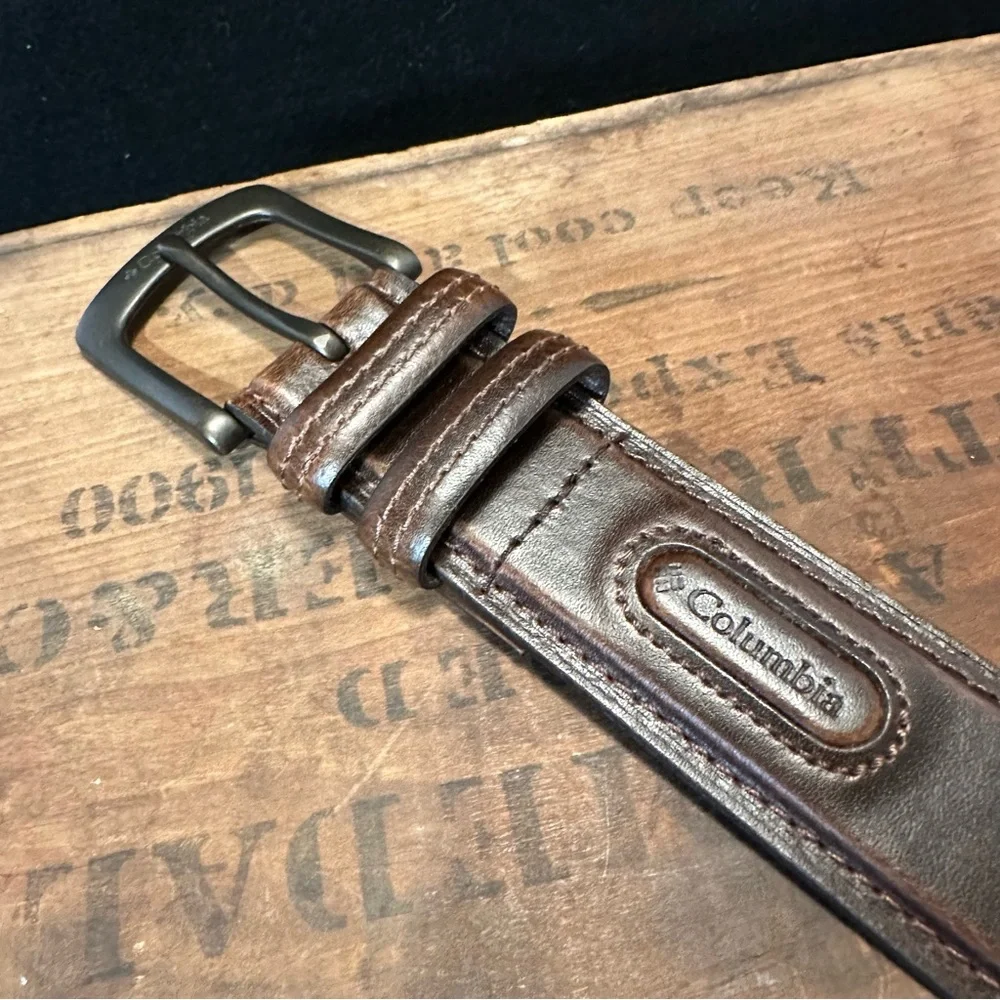 Columbia genuine brown